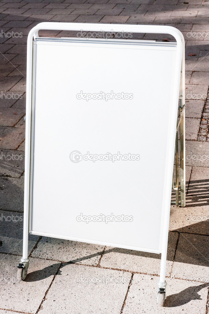 White board Stock Photo by ©foottoo 18672313