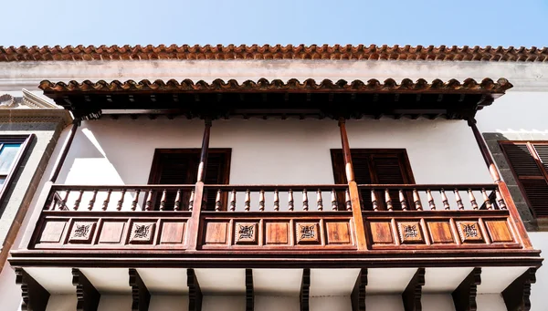 Dřevěný balkon — Stock fotografie