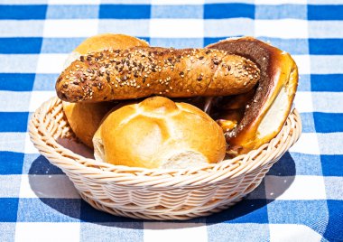 ekmek ruloları