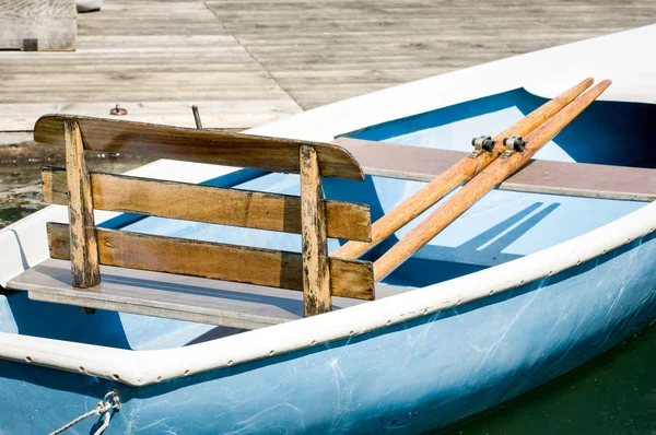 Starą łodzią — Zdjęcie stockowe