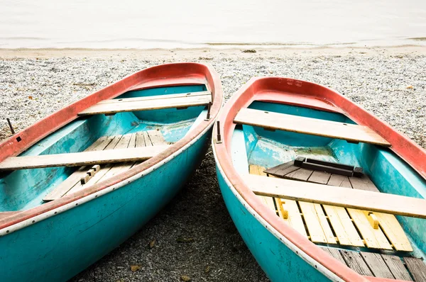 Oude roeiboot — Stockfoto