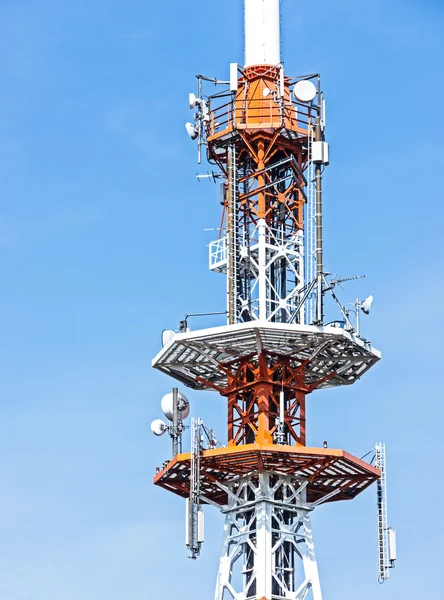 Torre de comunicación — Foto de Stock