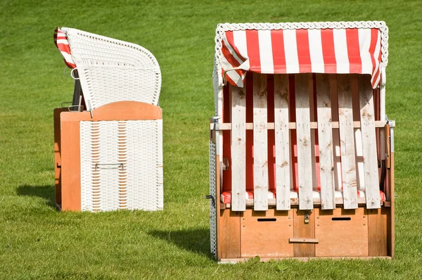 Hooded strandstol — Stockfoto