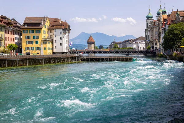 Lucerne Schweiz Juni 2022 Das Rauschende Wasser Der Reuss Zentrum — Stockfoto