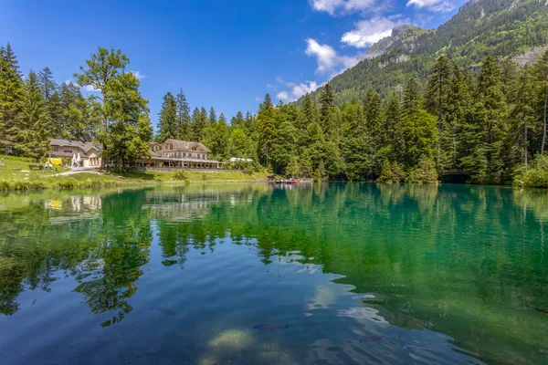 View Blausee Blue Lake Bernese Oberland Famous Tourist Destination Switzerland — Stock Photo, Image