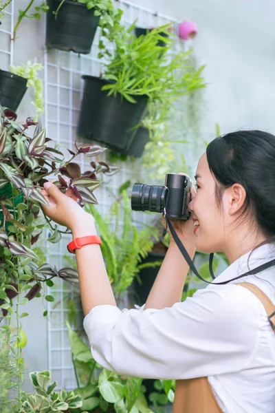 Happily Asian Young Gardener Couple Wearing Apron Use Garden Equipment — Stok Foto