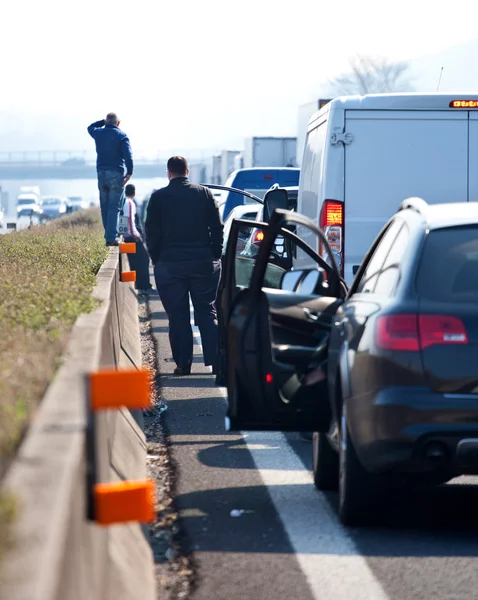 Queues of traffic on the highway — Stock Photo, Image