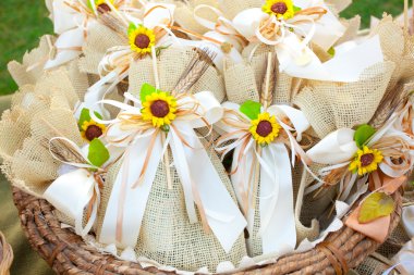 Jute wedding gifts with sunflowers clipart