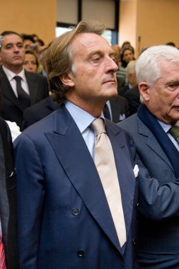 Montezemolo derece honoris causa sergio marchionne için conferment sırasında