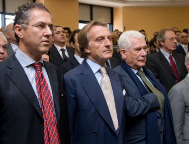 Montezemolo derece honoris causa sergio marchionne için conferment sırasında