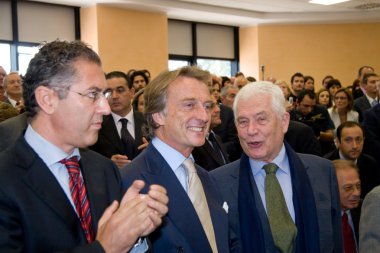 Montezemolo derece honoris causa sergio marchionne için conferment sırasında