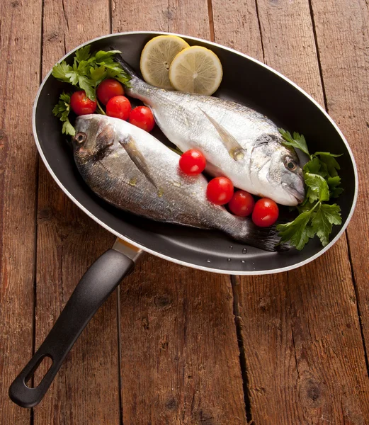 Two sea bream — Stock Photo, Image