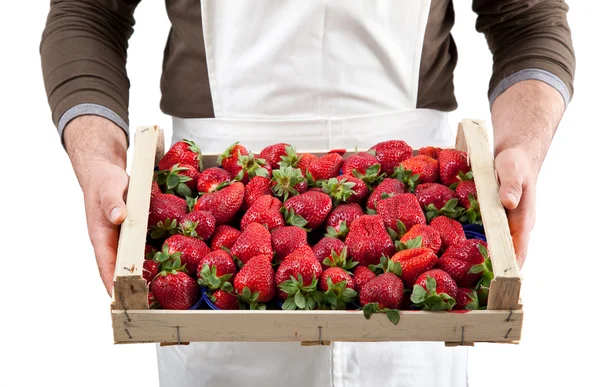 Erdbeeren im Karton — Stockfoto