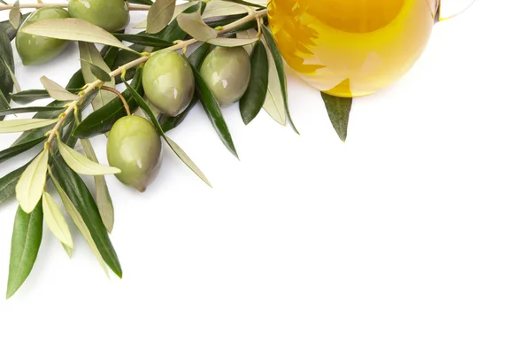 zeytin ve zeytinyağı şişesi