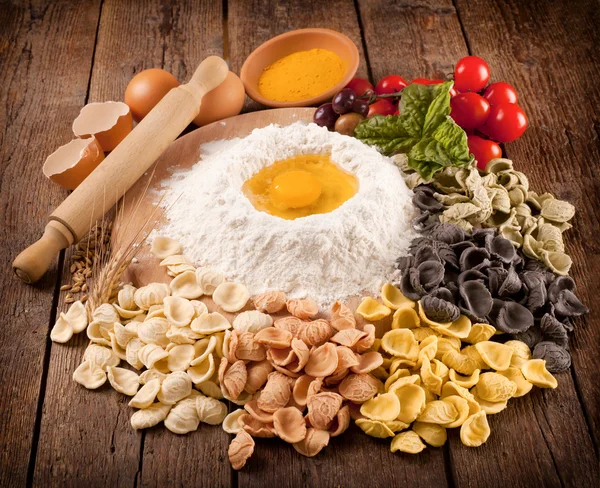 Italiaanse pasta oracchiette zelfgemaakte — Stockfoto