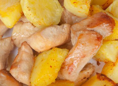 tavuk nuggets patates ile