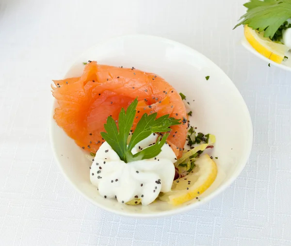 Finger food with smoked salmon — Stock Photo, Image