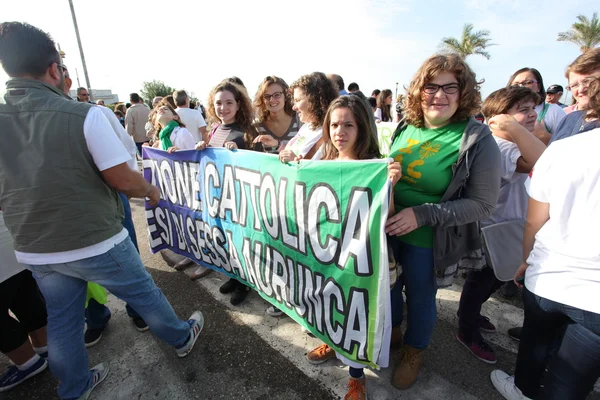 "Marcia Per La Vita "w mieście Mondragone, Włochy. Protest ludzi — Zdjęcie stockowe