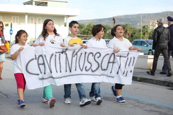 "Marcia per la vita" in Mondragone, Italy. Protest of the people — Stock Photo, Image