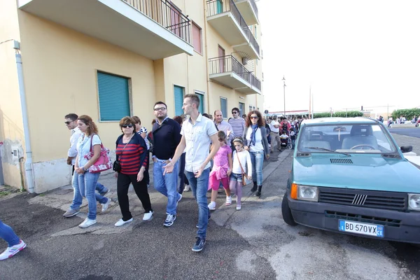 "Marcia per la vita "à Mondragone, Italie. Manifestation du peuple — Photo