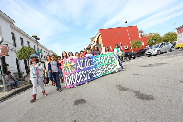 "玛西亚每拉维塔"在蒙德拉贡，意大利。人民的抗议 — 图库照片