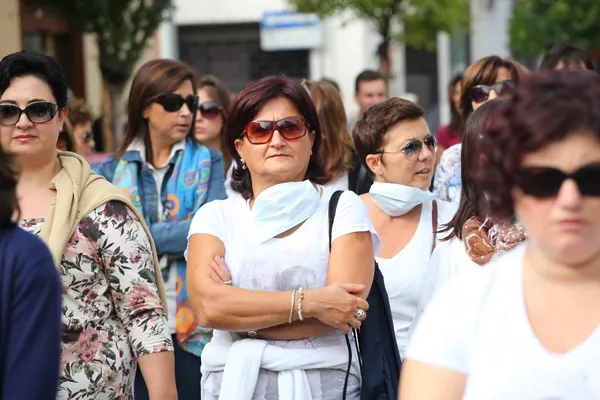 "Marcia per la vita "in Mondragone, Italy. Протест народа — стоковое фото
