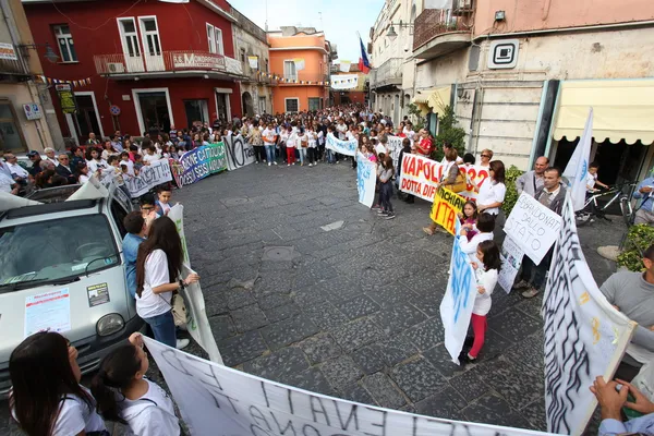 "Marcia per la vita" in Mondragone, Italy. Protest of the people — Stock Photo, Image