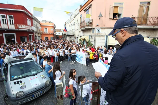 "Marcia per la vita" in Mondragone, Italy. Protest of the people — Stock Photo, Image