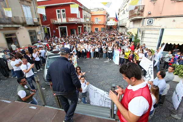 "Marcia per la vita" in Mondragone, Italy. Protest of the people — Stock Photo, Image