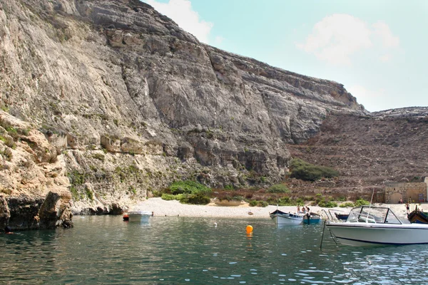 Malte, île de Gozo, vue panoramique sur la lagune intérieure de Dwejra — Photo