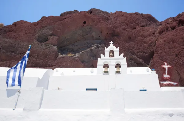 Cappella in spiaggia rossa, Santorini — Foto Stock