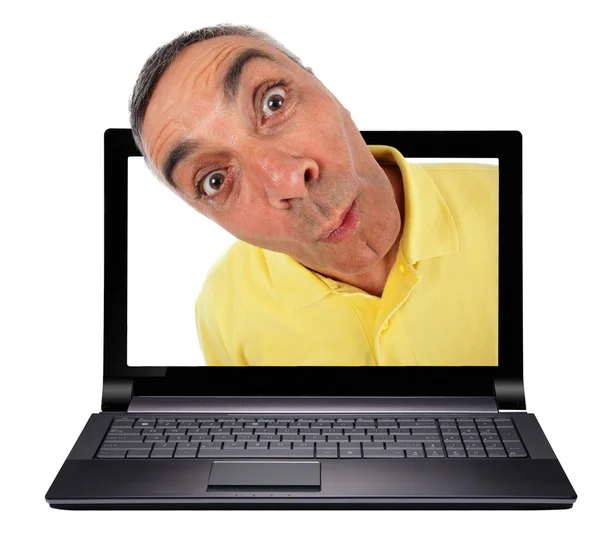 Verrast man met laptop en wow expressie. — Stockfoto