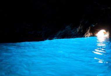 Grotta azzurra, capri Adası'nın kıyısındaki Mağarası.