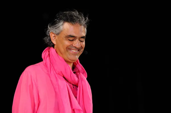 Andrea Bocelli souriant — Photo