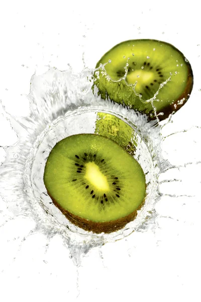 Kiwi splash op water — Stockfoto