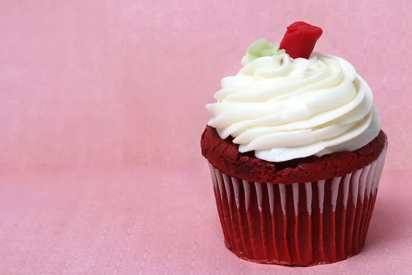 Rood fluweel cupcake — Stockfoto