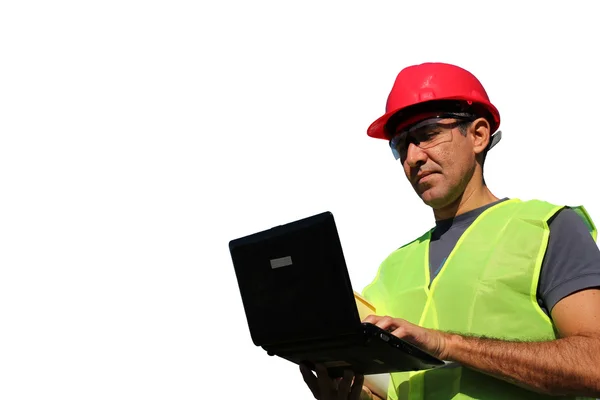 Ingeniero usando el ordenador portátil — Foto de Stock