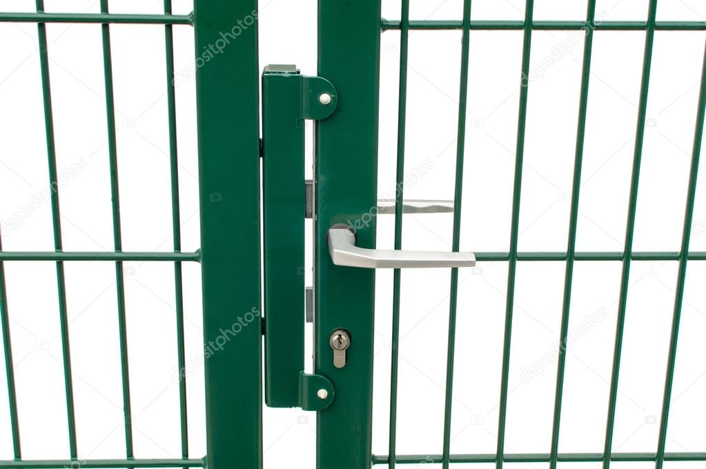 Metal gate with lock