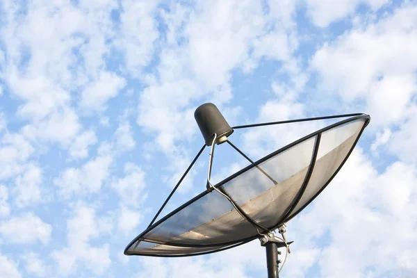 Satellite dish — Stock Photo, Image