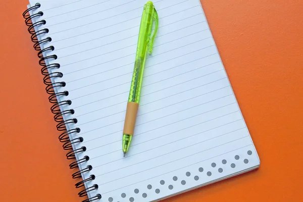 Quaderno, penna — Foto Stock