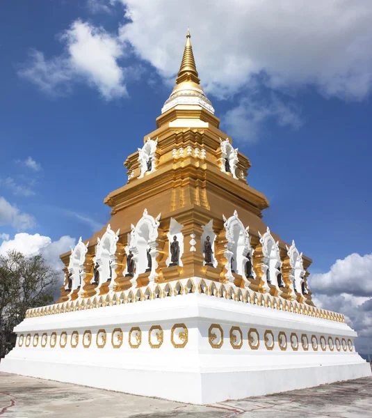 Boeddhistische religieuze aanbidding plaats woensdag — Stockfoto