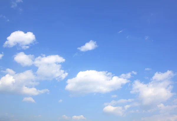 Blauwe lucht Rechtenvrije Stockafbeeldingen