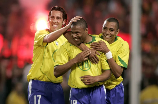 Brazilianen edu(l), silva(c), baptista (r) — Stockfoto