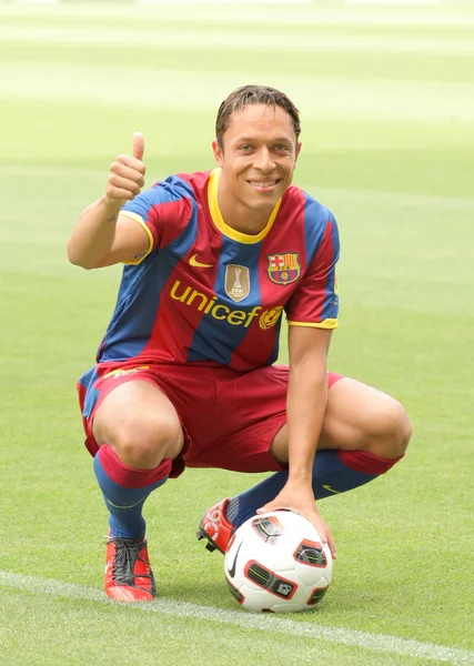 Futbol Club Barcelona's new international Brazilian defender Adriano Correia — Stock Photo, Image