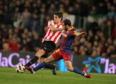 Athletic Bilbao maçı Javi Martinez(L) Barcelona Mascherano(R)