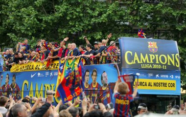 Bir otobüs Barselona'nın oyuncular taşır