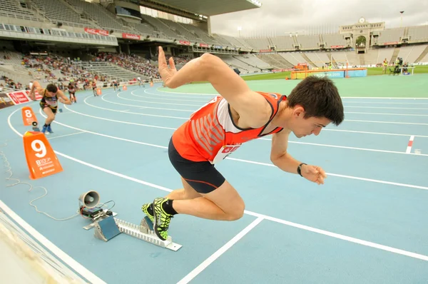 Agustin Chicon af Spanien starter på 400 meter - Stock-foto