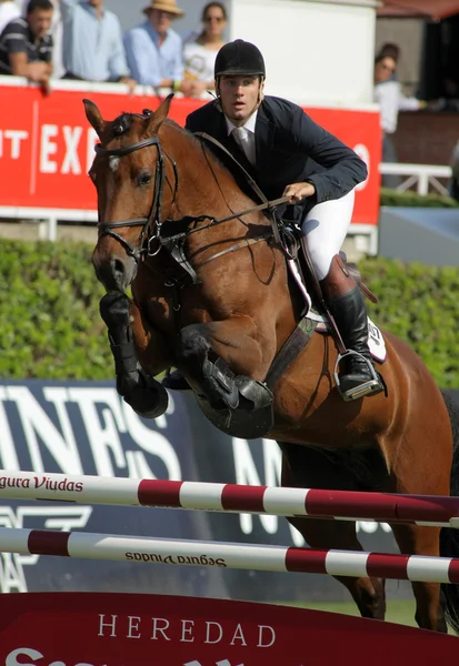 Eugenio corell i aktion Rider häst apolo 817 — Stockfoto