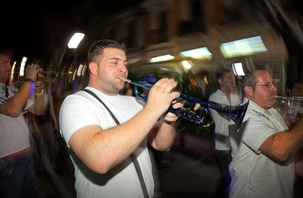 Trompetista de la banda local de música folclórica — Foto de Stock