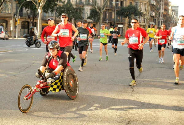Sportler mit Mobilitätseinschränkungen beim Laufen in Barcelona — Stockfoto